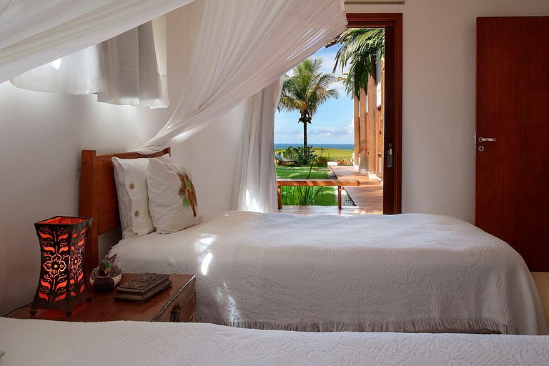 Casa con 4 Suites y Piscina en Trancoso