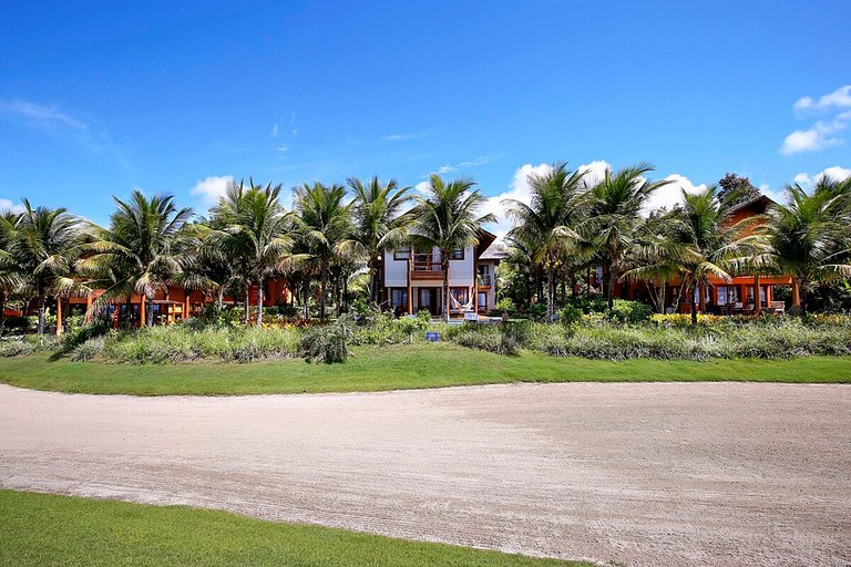 House with 4 Suites and Pool in Trancoso