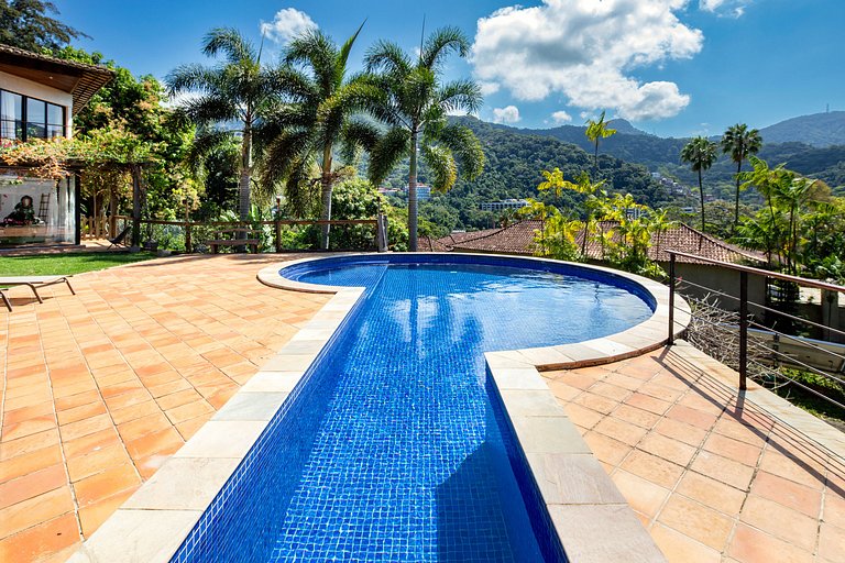 Beautiful villa in Gávea