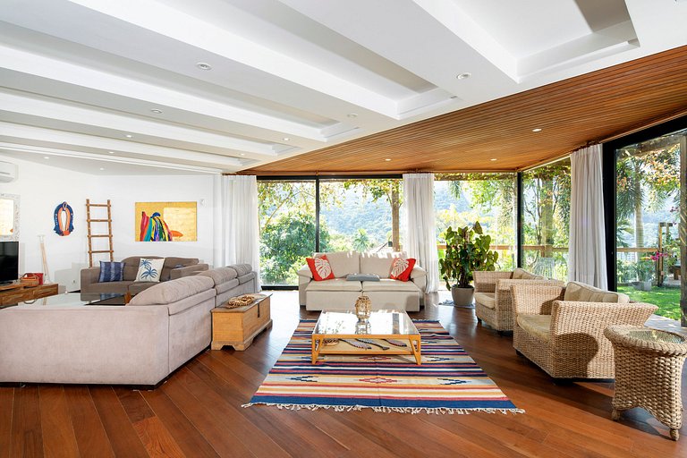 Bellissima villa a Gávea
