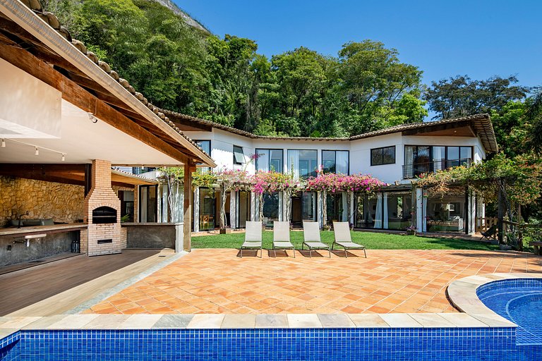 Bellissima villa a Gávea