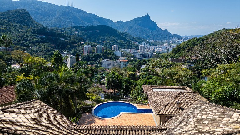 Bellissima villa a Gávea