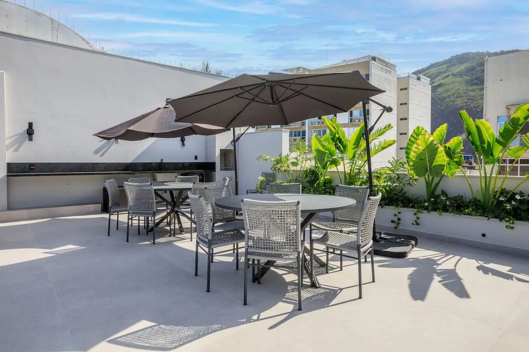 Oceanfront triplex penthouse in Copacabana