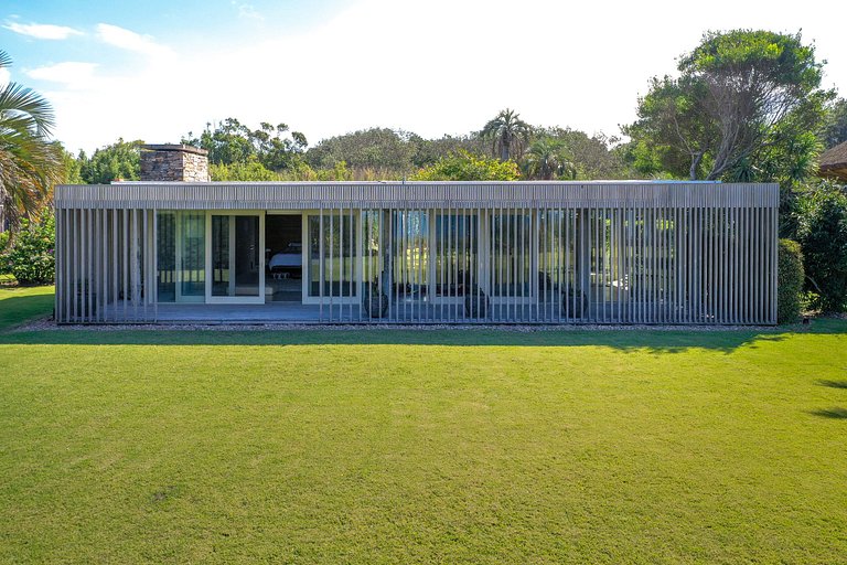 Beachfront mansion in Punta del Este