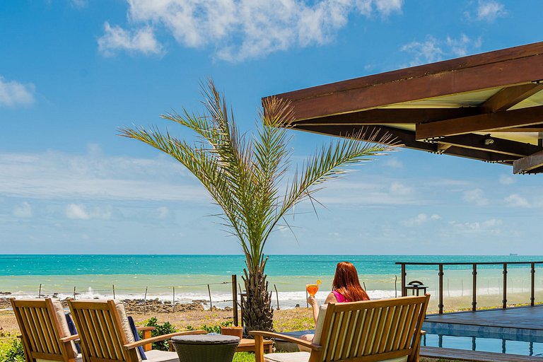 Beachfront Mansion in Taíba