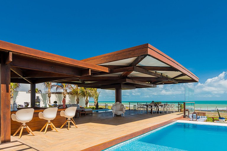 Beachfront Mansion in Taíba