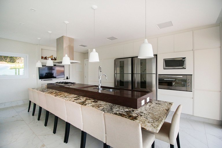 Mansión Paradisíaca en Ilhabela - Ilb002