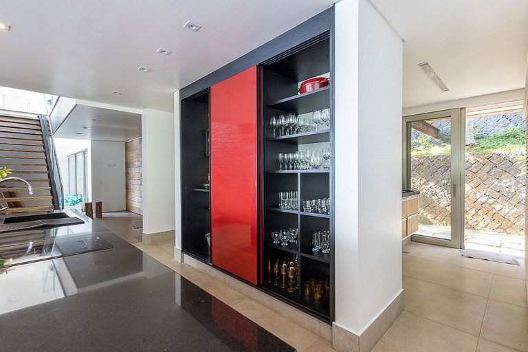 Prestigious Villa in Ilhabela, São Paulo