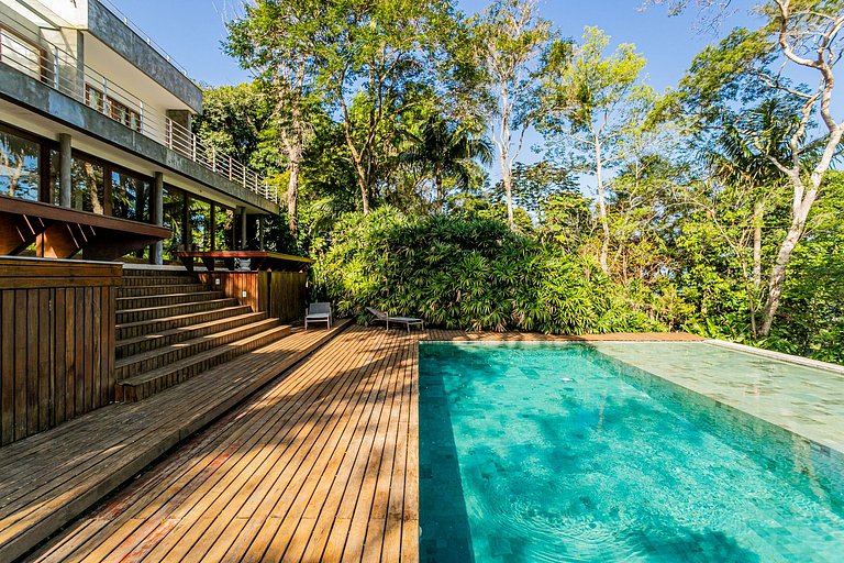 Exclusive Mansion in São Conrado