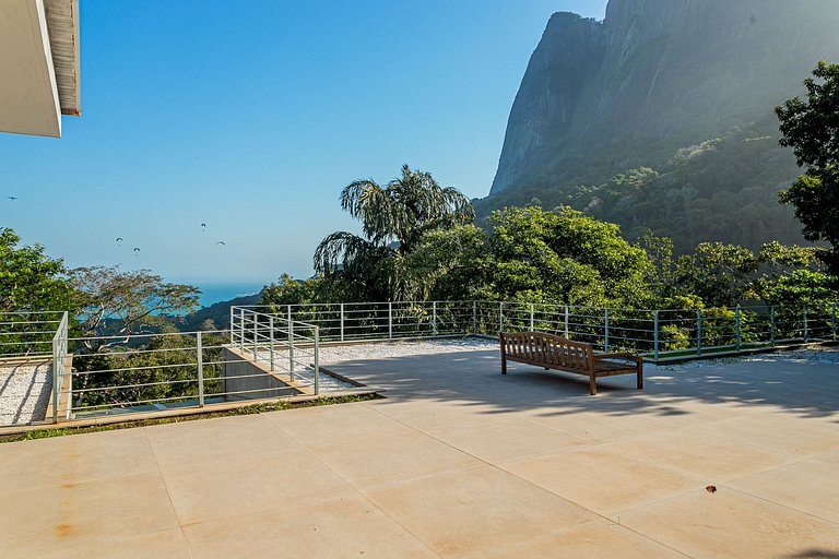 Exclusive Mansion in São Conrado