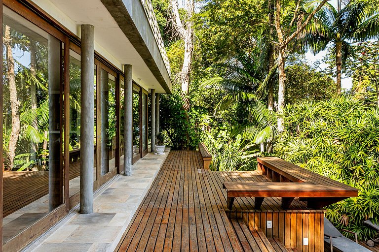 Exclusive Mansion in São Conrado