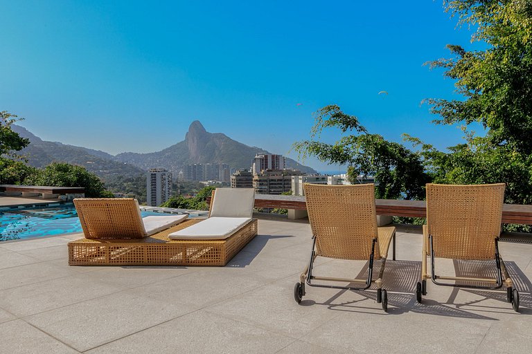 Belle et moderne villa à São Conrado