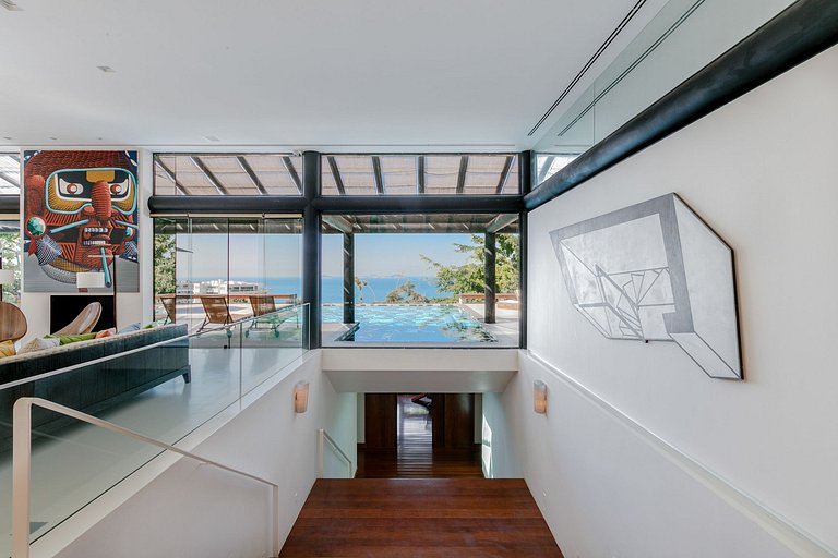 Beautiful and modern villa in São Conrado
