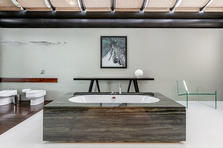 Beautiful and modern villa in São Conrado