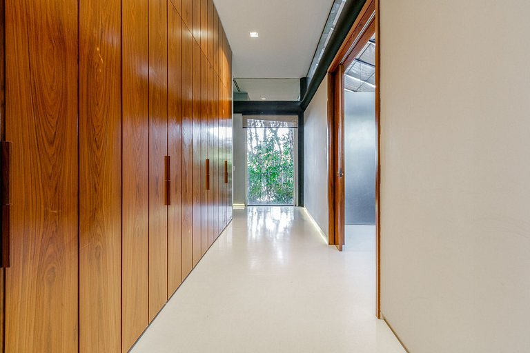 Beautiful and modern villa in São Conrado