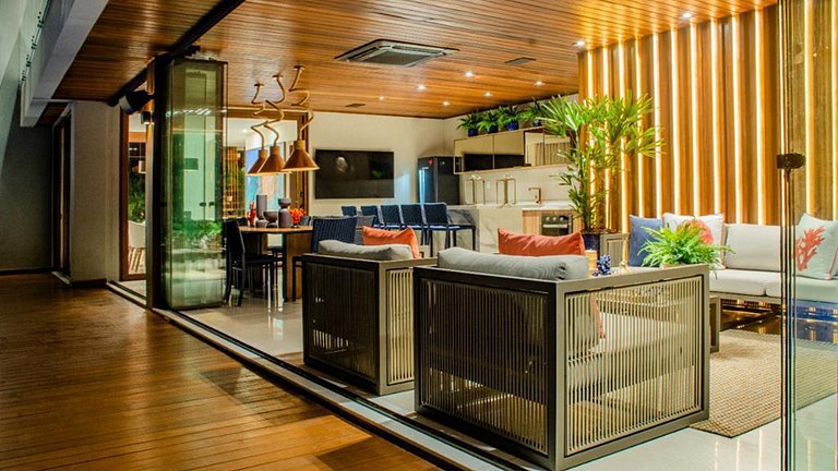 Luxury Haven 100m from the beach