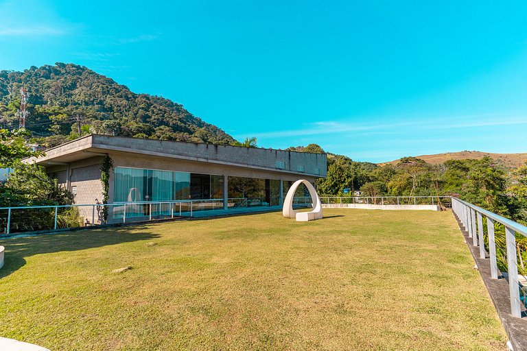 Triplex Exclusivo em Portogalo