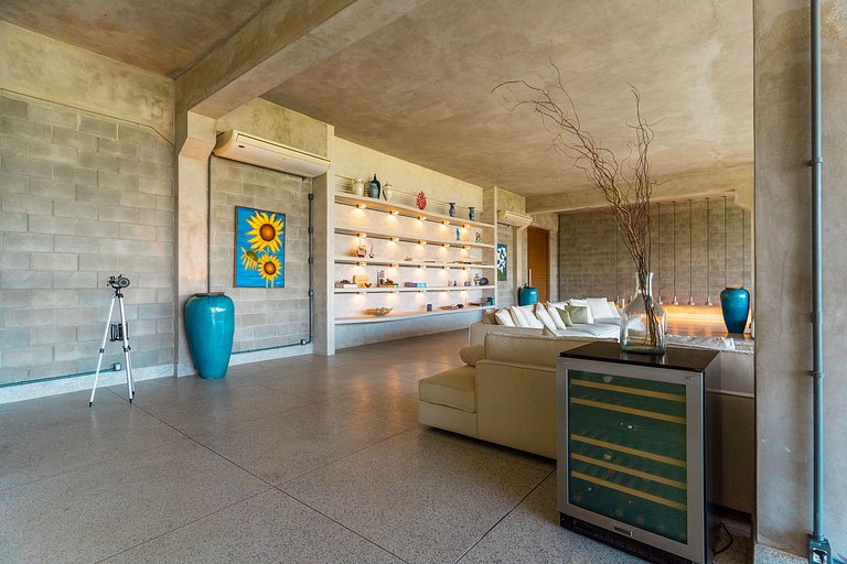 Triplex Exclusivo em Portogalo