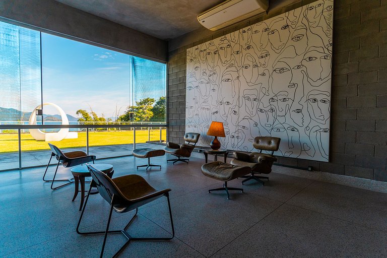 Triplex Exclusivo en Portogalo