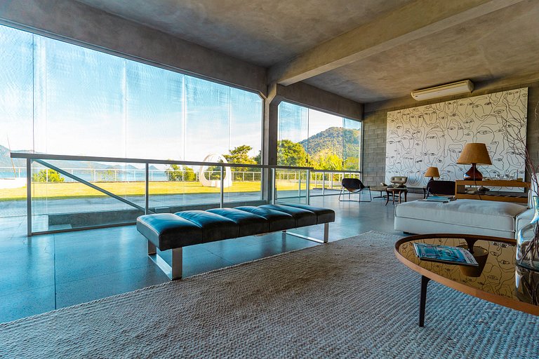 Exclusive Triplex in Portogalo
