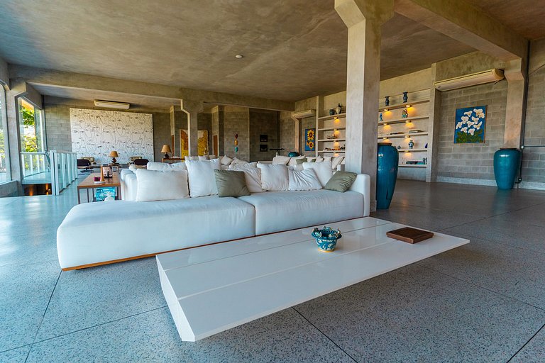 Exclusive Triplex in Portogalo