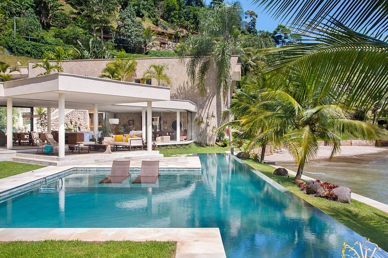 Villa fronte mare ad Angra dos Reis