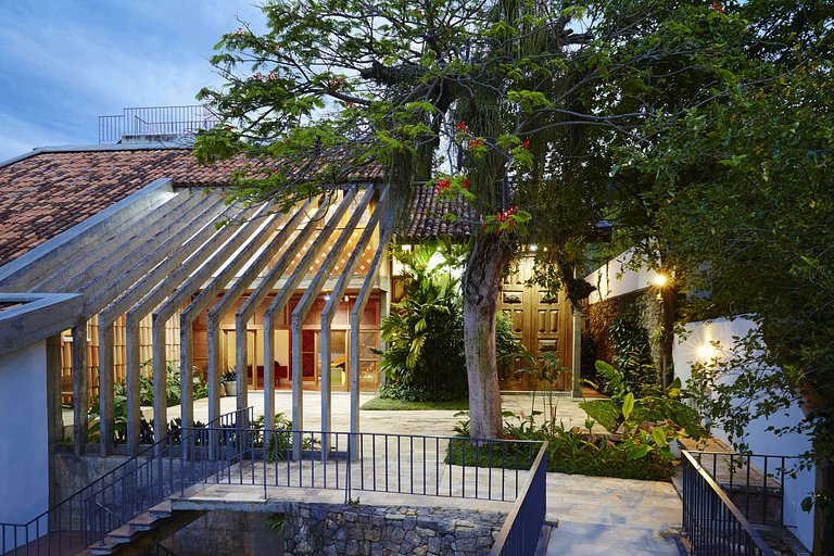 Luxury stylish house in Santa Teresa