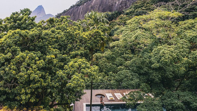 Luxury stylish house in Santa Teresa