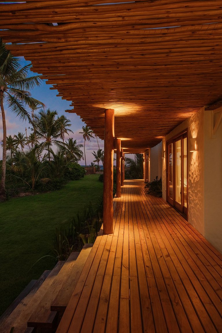 Paradise Between Sea and Lagoon
