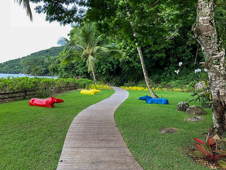 Mansão de 10 suítes em Ilha Grande