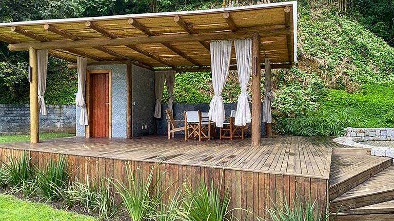 Mansão de 10 suítes em Ilha Grande
