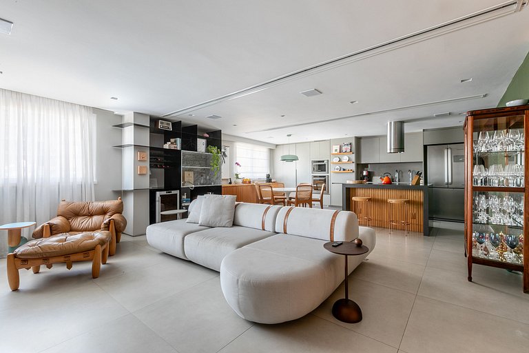 Luxury penthouse with pool in Leblon