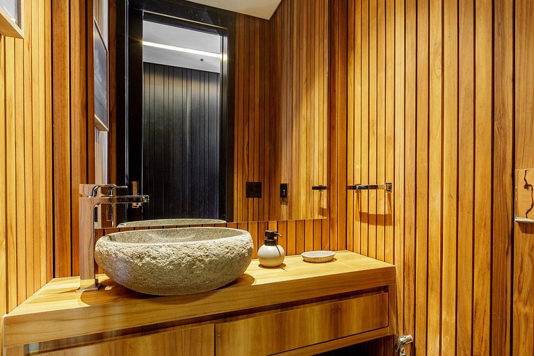 Joyau Architectural en Bord de Mer – Joa011