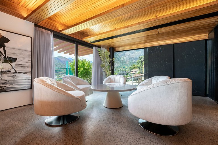 Шедевр с Видом на Океан – Joa012