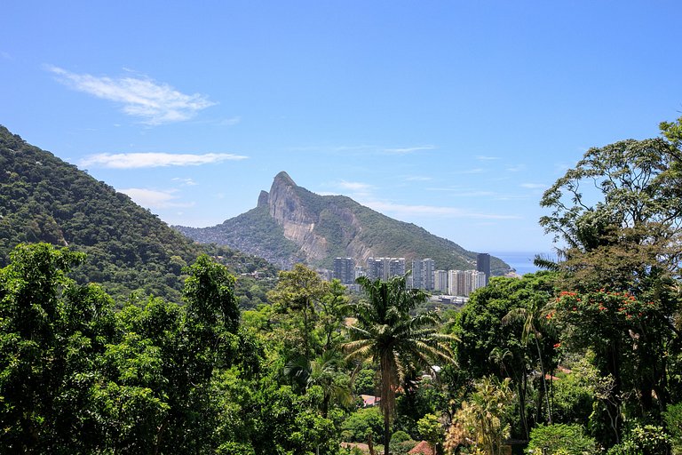 Refúgio Luxuoso em Meio à Natureza - Sco009