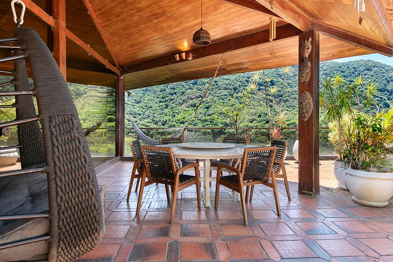 Refúgio Luxuoso em Meio à Natureza - Sco009