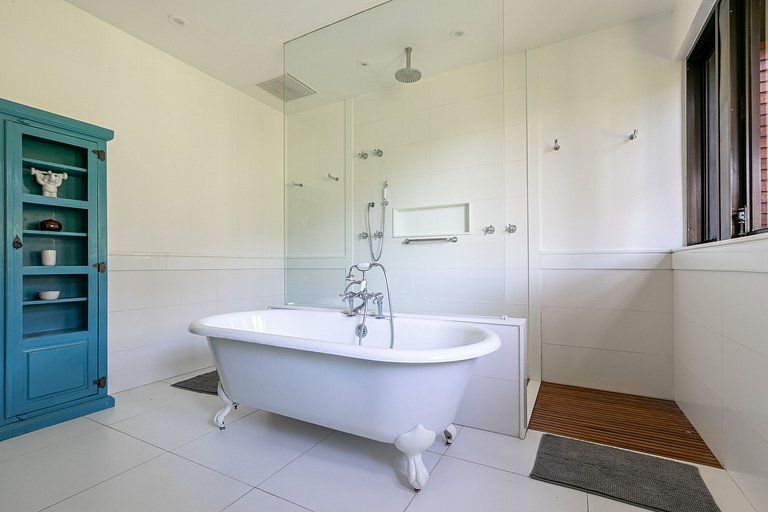 Refugio de Lujo Rodeado de Naturaleza - Sco009