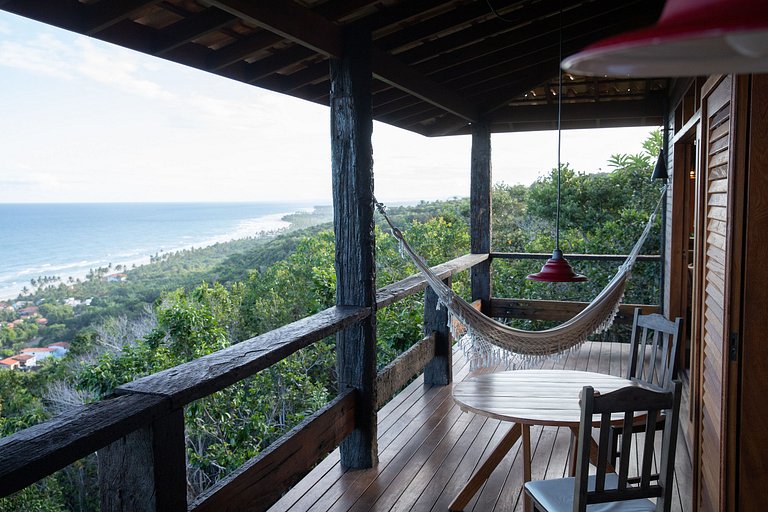 Vue sur Mer et Design au Cœur de la Nature