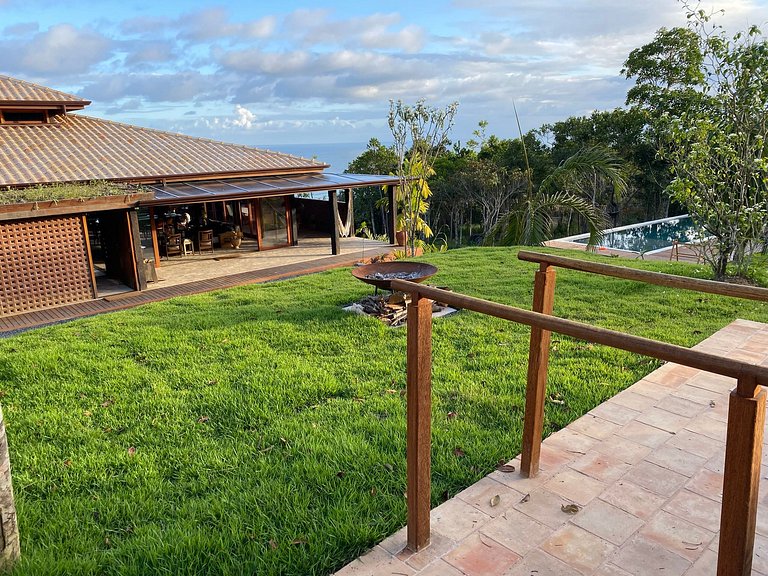 Vista Mar e Design em Meio à Natureza