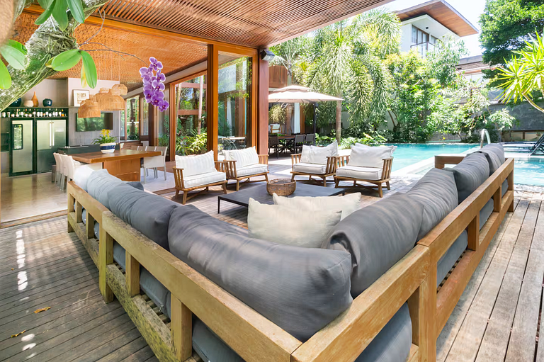 Refugio Lujoso en Praia do Forte - Prf003