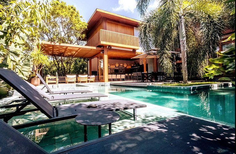 Refugio Lujoso en Praia do Forte - Prf003