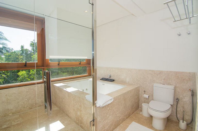 Refugio Lujoso en Praia do Forte - Prf003