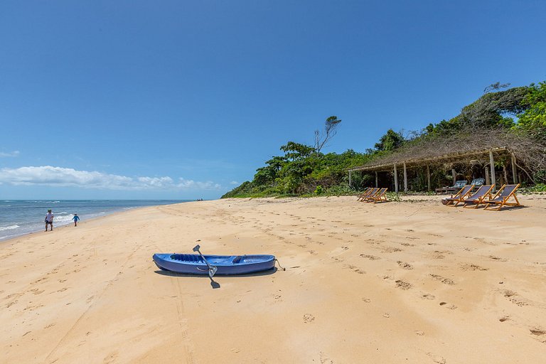 Luxurious villa between forest and sea in Trancoso