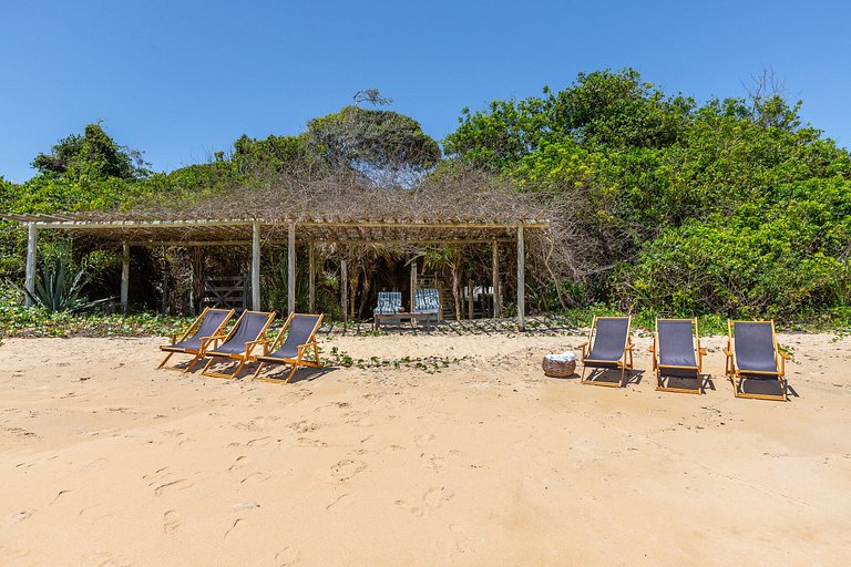 Luxurious villa between forest and sea in Trancoso