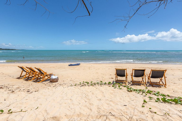 Luxurious villa between forest and sea in Trancoso