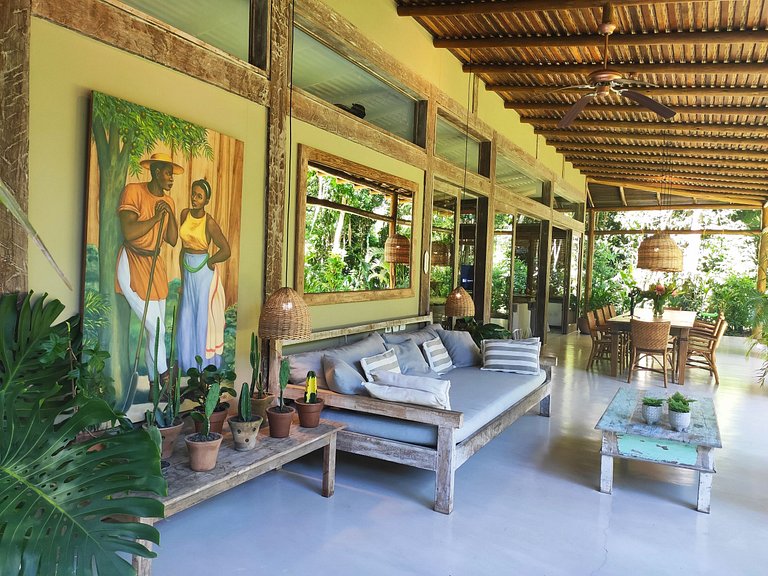 Luxurious villa between forest and sea in Trancoso