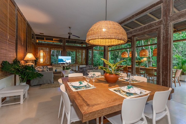Luxurious villa between forest and sea in Trancoso