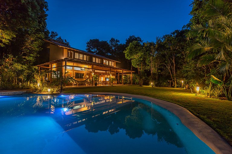 Luxurious villa between forest and sea in Trancoso