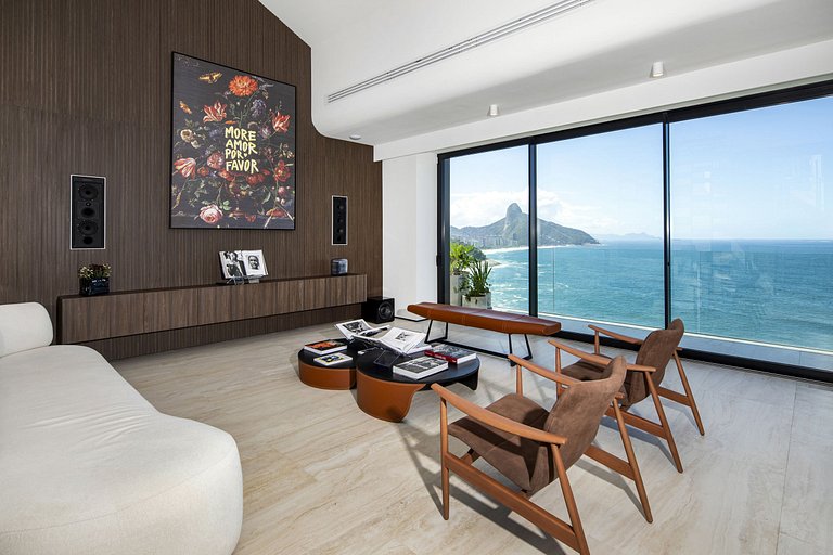 Luxury Mansion in Joá – Joa005