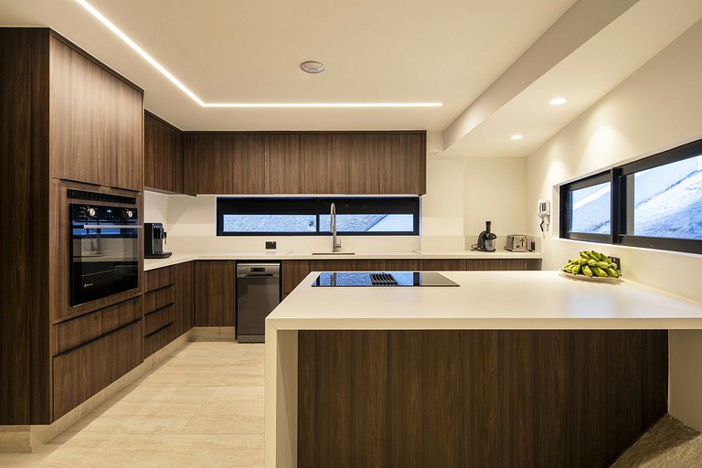 Luxury Mansion in Joá – Joa005